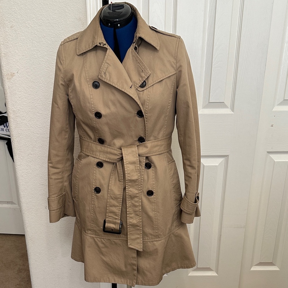 Banana Republic Classic Beige Trench Coat
